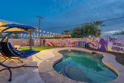 Image de Pool & Fire Pit Art Retreat near Old Town w/Golf