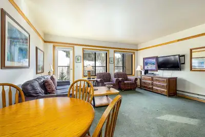 Image de Huge Studio/Walk to the Lifts/Hot Tub Access