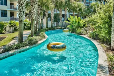 Image de On the beach! Views! Lazy River! Next to Boardwalk! !