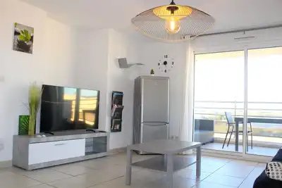 Image de T3 Cosy et spacieux - 4 à 6 couchages - climatisé, calme proche étang de Thau