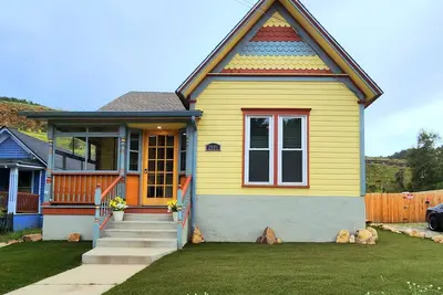 Image de Remodeled home in the heart of historic Idaho Springs Str 2022-12
