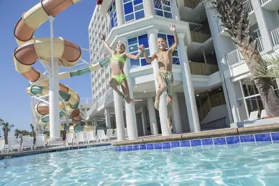 Image de Crown Reef Beach Resort and Waterpark