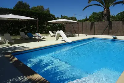 Image de Appartement dans propriété privée au calme avec piscine, tennis et pétanque