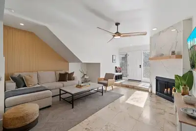 Image de Remodeled Luxury Condo with Heated Pool, Spa and Hiking Trails Nearby!