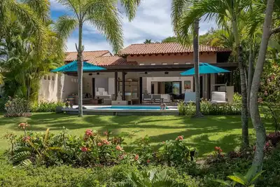 Image de Free Airport Pickup Stay in Luxury! Pm-Luxury Villa with \"Tale of the Wale\" Views