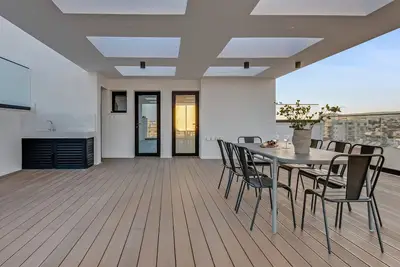 Image de Sanders Crystal 2 - Appartement de rêve de 3 chambres avec toit commun