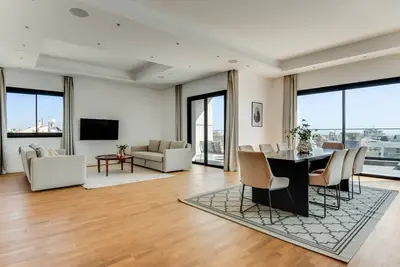 Image de Sanders Crystal 1 - Grand penthouse de 4 chambres avec piscine partagée