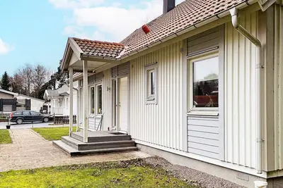 Image de Maison de vacances pour 6 a Björklinge-By Traum