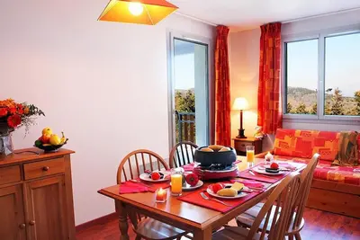 Image de Wifi, 100m du centre station, remise en forme, piscine, sauna, casier à ski, 55m², Ax-Les-Thermes