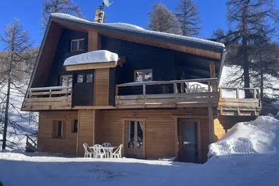 Image de Appartement Rez de jardin dans chalet