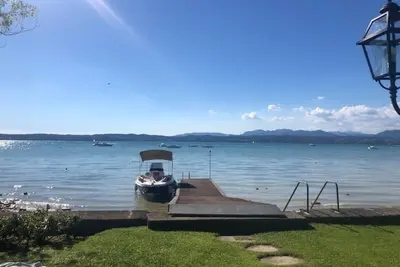 Image de Apartment directly by the lake