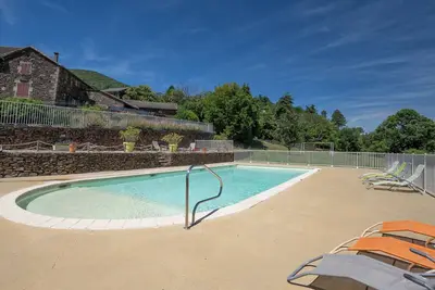 Image de Le chalet du mas lachamp avec terrasse, jardin et climatisation