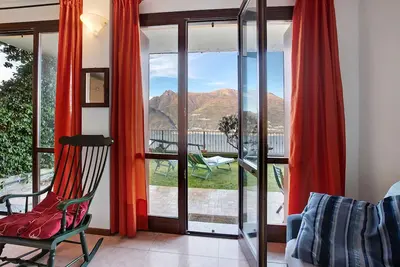 Image de Appartement 'Vista Sul Lago Di Como' avec vue sur lac, terrasse privée et Wi-Fi