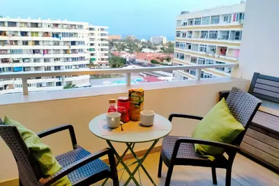Image de ! 10 minutes from the beach! Apartment with terrace and pool