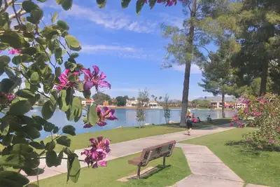 Image de Sunlit Villa on McCormick Lake & Trail! Best Scottsdale location!