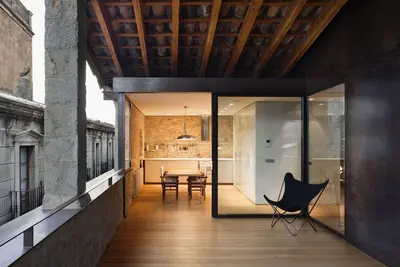 Image de Historical stone house renovated with modern style