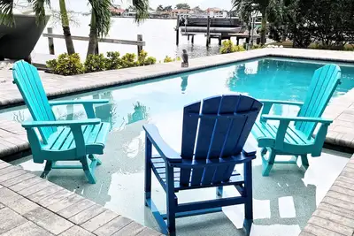 Image de Oceanfront, 3/2 pool house minutes to the beach
