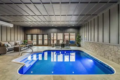 Image de Private Indoor Heated Pool, Game Room, Hot Tub, Between Pf & Gatlinburg