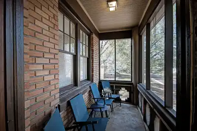 Image de Apartment in the Heart of Historic Clinton