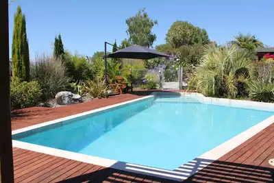 Image de Large Country Home with Views - Spa Pool, Swimming Pool, Firepit, Games Room