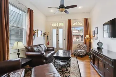 Image de Le Maison d'Art - 5-6 blocks away from Quarter