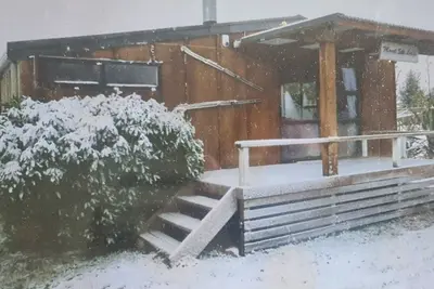 Image de Cozy chalet with access to all year adventures