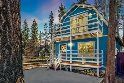 Image de Mountain Escape Retreat Cottage under the stars in Big Bear