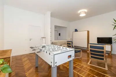Image de Casalis Elegant Apt w\/Parking x6