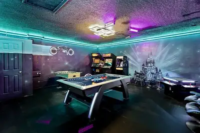 Image de Free Baby Amenities! Stunning Disney Themed Villa! Game Room, Sunny Pool & Spa