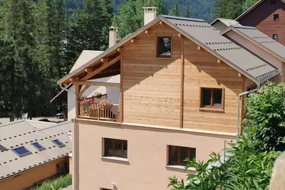 Image de Maison au coeur du village d'Aiguilles. Idéal pour rayonner dans le Queyras