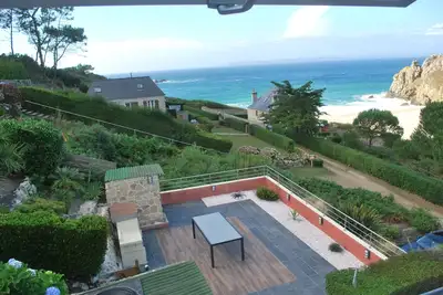 Image de Superbe villa en bord de plage, baie de Douarnenez