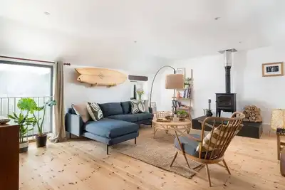 Image de Cosy barn, walk to 3 beaches