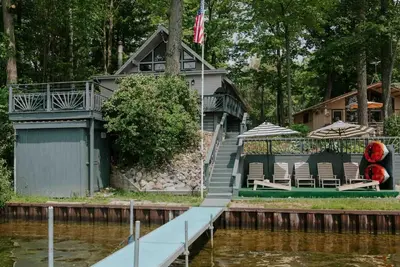 Image de Hale Haven - Lake House w\/ Hot Tub and Loft
