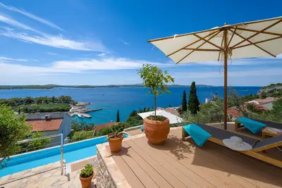 Image de Villa Terra Mediterranean style villa located on the island of Hvar