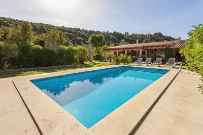 Image de Beautiful Pollensa Villa | Can Jaume | 2 Bedrooms | Amazing Mountain Views & Close to Amenities