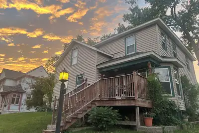 4-bedroom spacious home in the heart of Kalamazoo