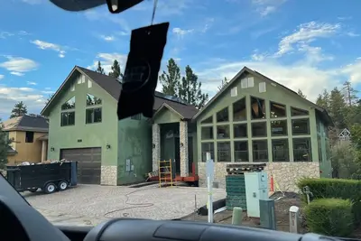 Image de New Build- Walking distance to Slopes-Jacuzzi-Theater, Pool Table, -