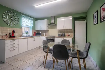 City Centre 3-bed House With Outside Space