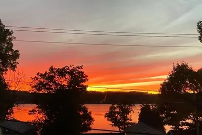 Image de Modern Private Suite Overlooking Conesus Lake - 30-day stays also available!