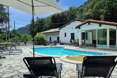 Image de Chaleureuse villa avec piscine privée