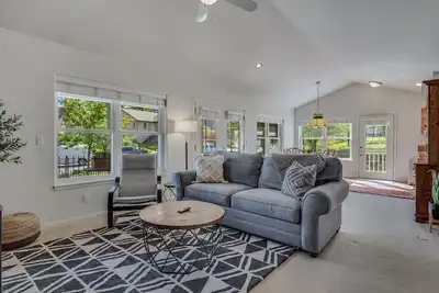 Image de Peaceful Valley Home with Sauna in Glenwood