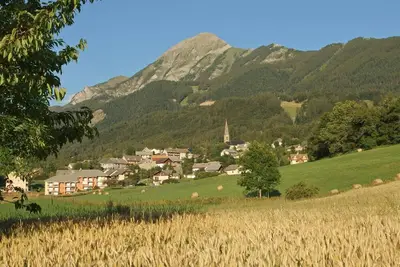 Image de Le Gîte du RigouG à 50m des pistes pour 4 personnes, terrasse plein sud.