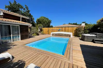Image de Proche Soulac/mer Villa climatisée piscine couverte chauffée, jacuzzi, Sauna