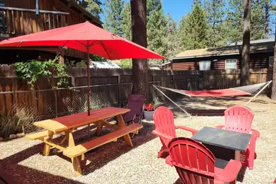 Image de Cozy, rustic mountain cabin, Believe in Magic!