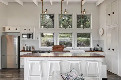 Image de The Ultimate Modern Straddie Beach House
