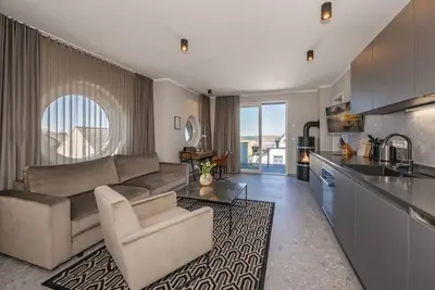 Image de 150m to the beach! Modern 60m² sea view apartment: balcony & fireplace, for 4 pers.