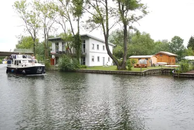 Image de ***** Holiday house Seebrise complete, right on the lake