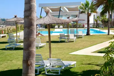 Image de Designed 3bed Garden apartment at Casa Banderas