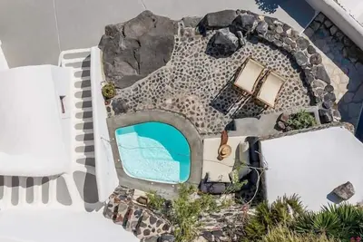 Parathyra Cave Houses Oia Santorini by Cycladica