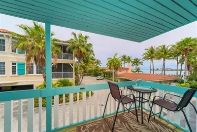 Image de Sandy Toes at Bay Watch - Waterfront+heated pool+ Ac+ Steps to the beach